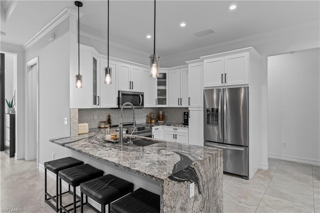 GOLDEN GATE ESTATES - Residential