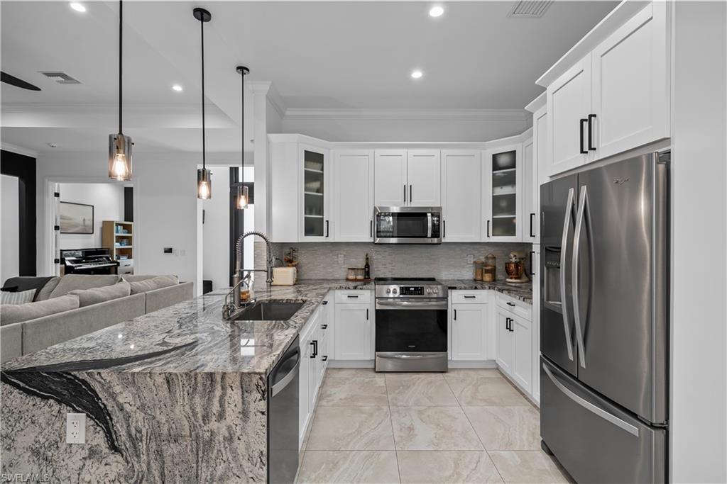 GOLDEN GATE ESTATES - Residential