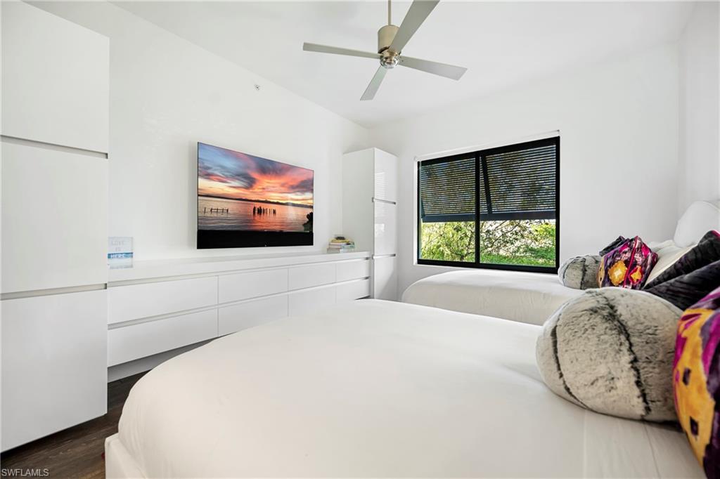 ELEVEN ELEVEN CENTRAL - Residential