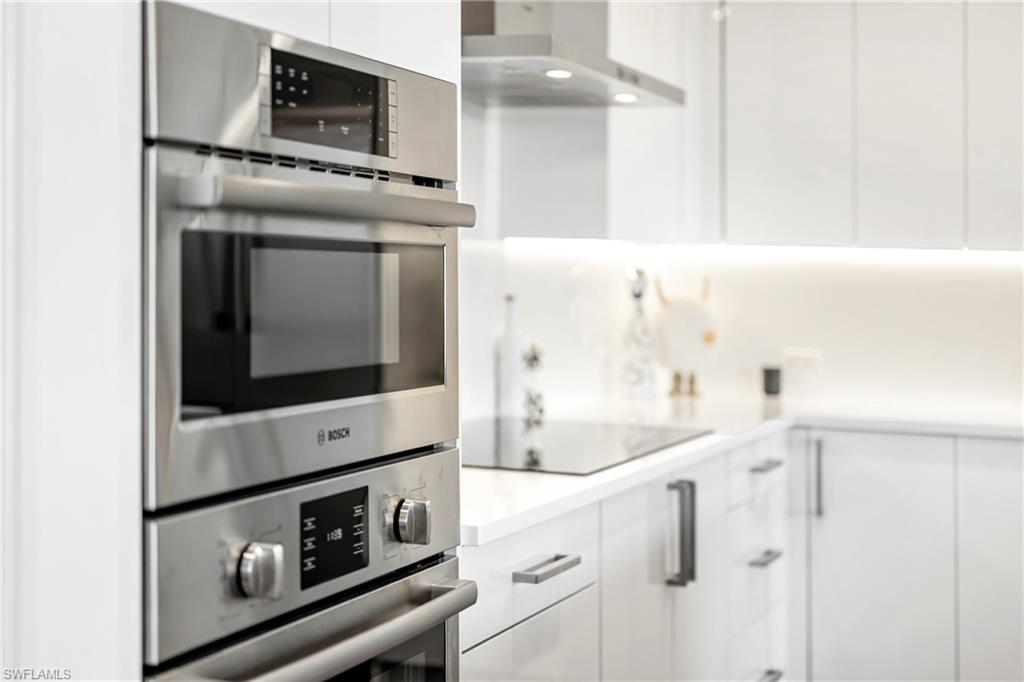 ELEVEN ELEVEN CENTRAL - Residential