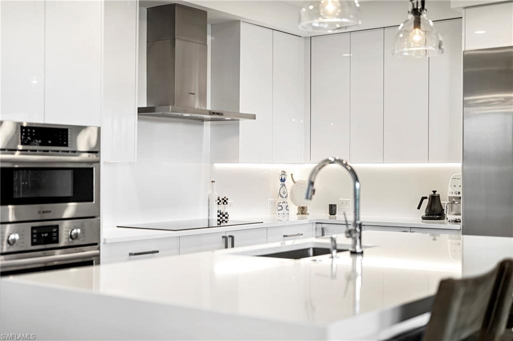 ELEVEN ELEVEN CENTRAL - Residential