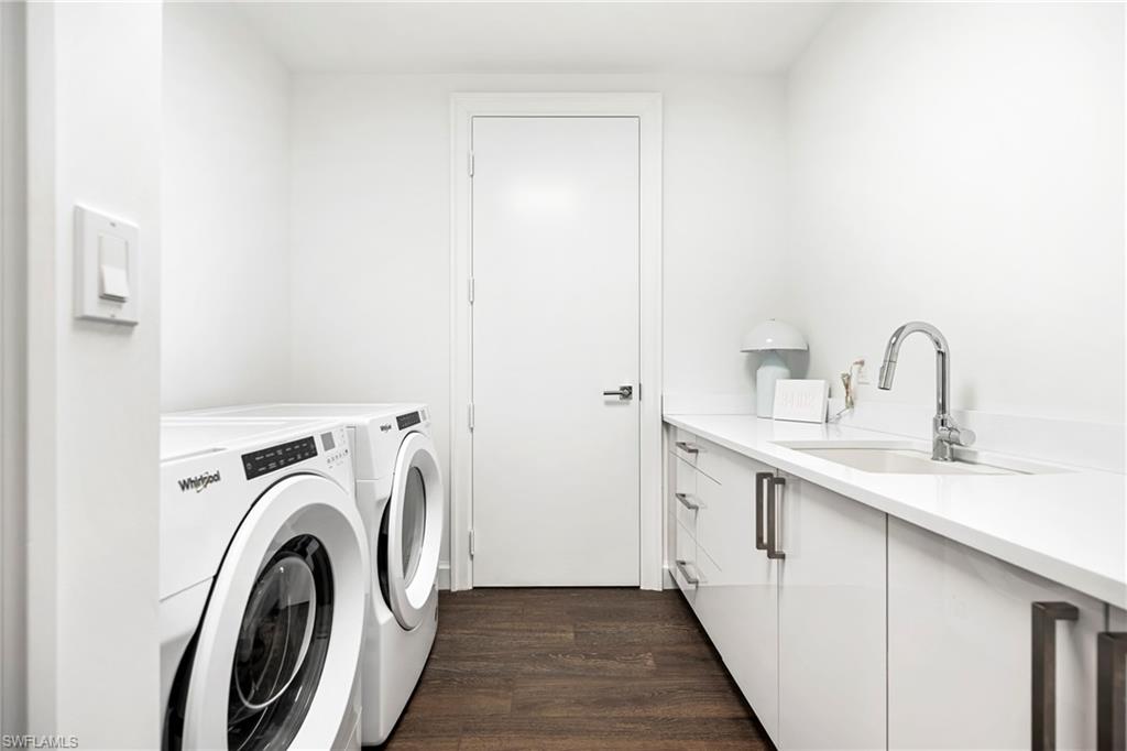 ELEVEN ELEVEN CENTRAL - Residential