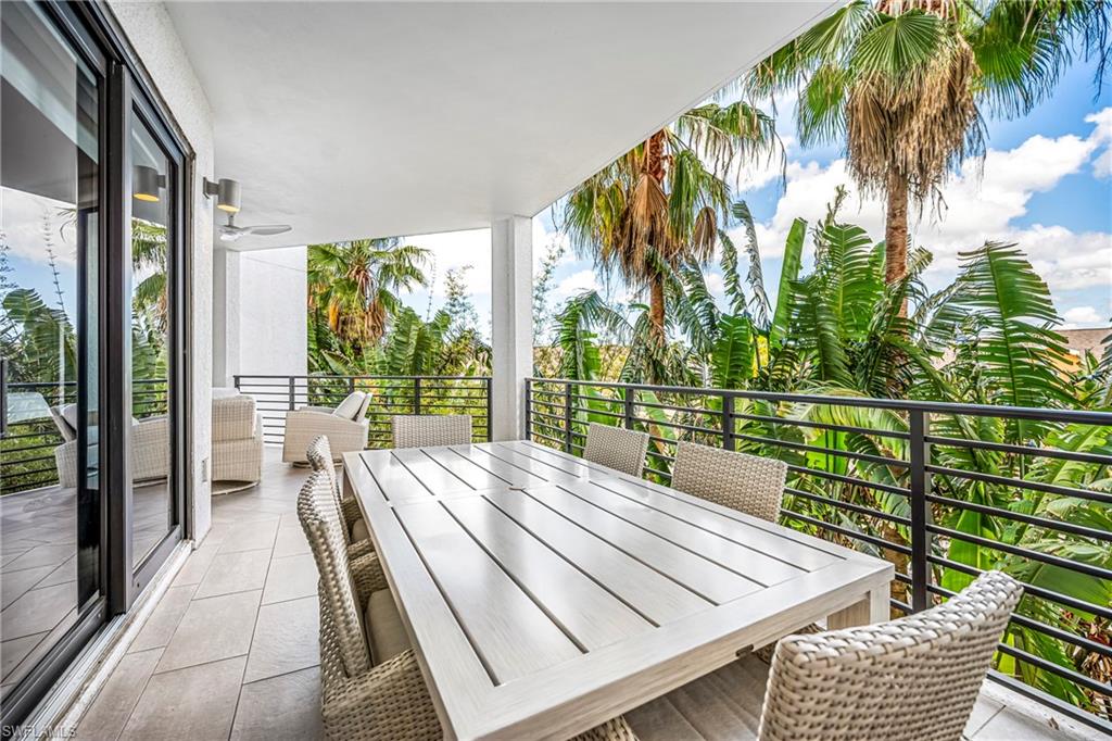 ELEVEN ELEVEN CENTRAL - Residential