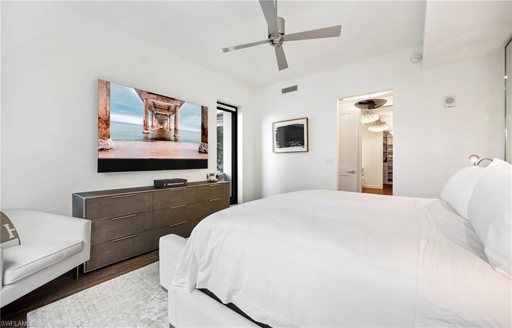 ELEVEN ELEVEN CENTRAL - Residential