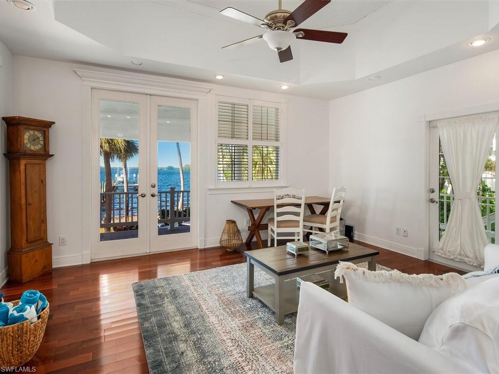 CORAL PARK - Residential