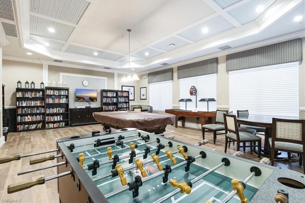 MARBELLA LAKES - Residential