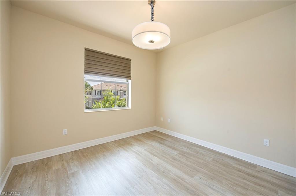 MARBELLA LAKES - Residential