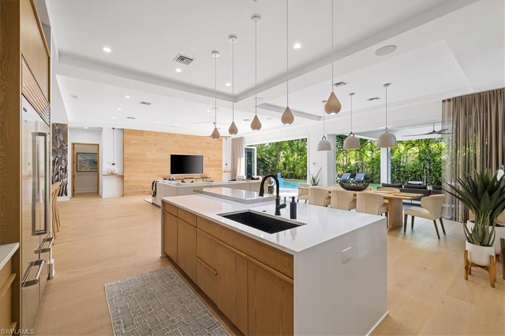 OLDE NAPLES - Residential