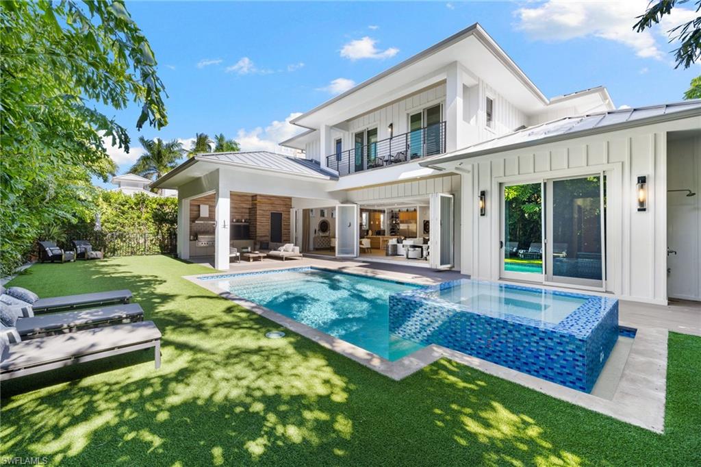 OLDE NAPLES - Residential