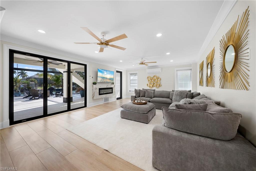 ISLES OF CAPRI - Residential