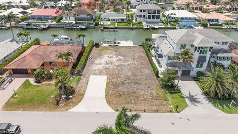376 HERON AVE NAPLES FL 34108