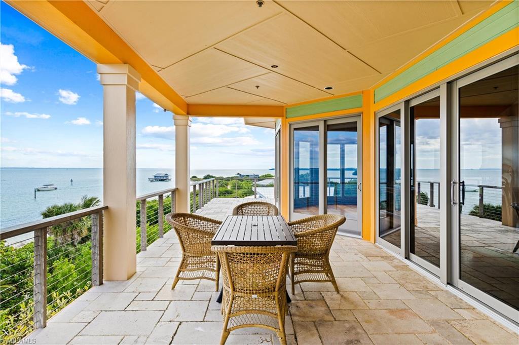 JOSE'S HIDEAWAY - Residential