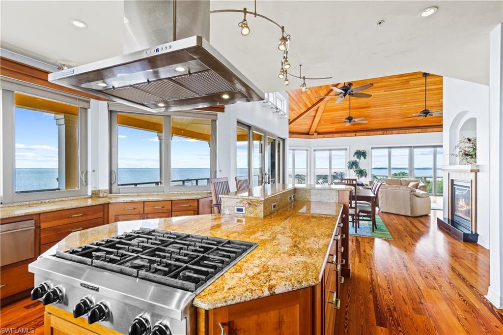 JOSE'S HIDEAWAY - Residential