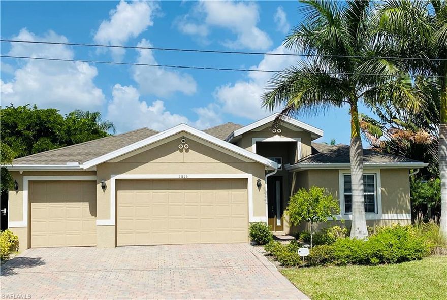 Spacious Cape Coral Home for ANNUAL Rent.