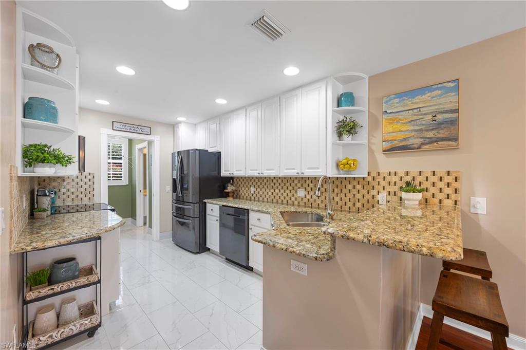 THE COVE - Residential