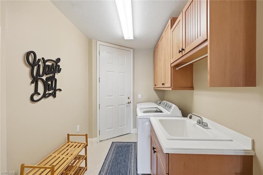 LAGUNA - Residential Lease