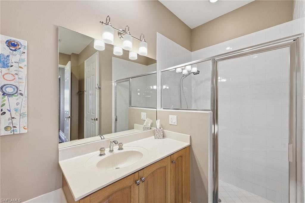 LAGUNA - Residential Lease