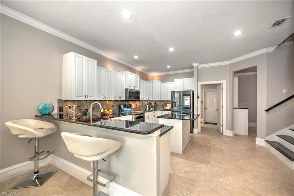 HERITAGE PALMS ESTATES - Residential