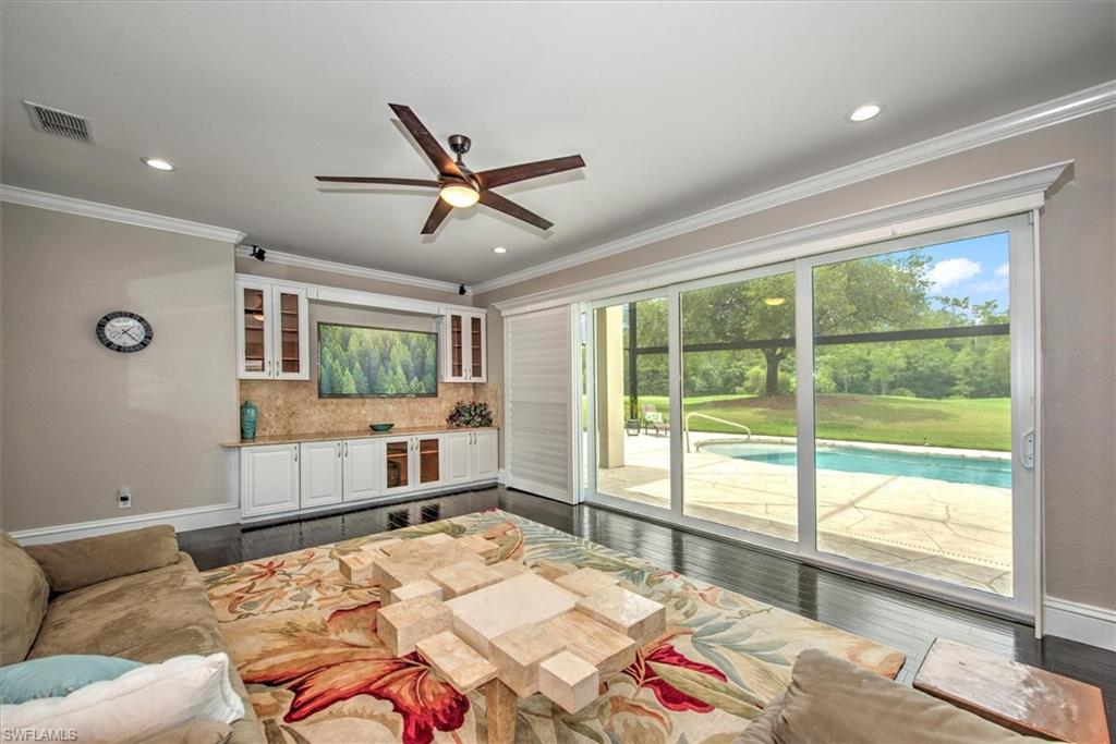 HERITAGE PALMS ESTATES - Residential