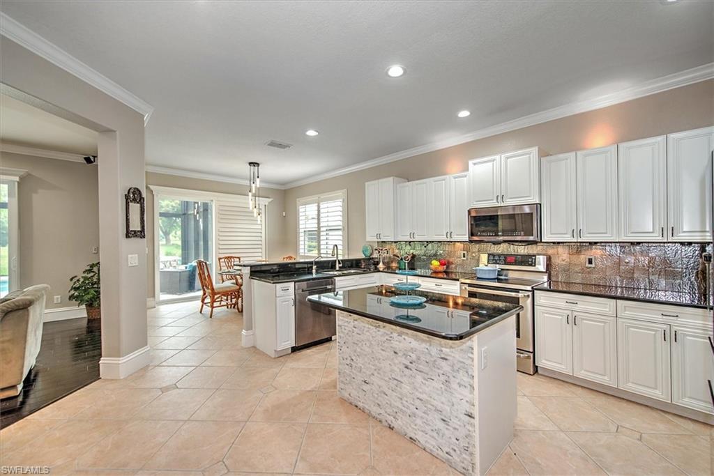 HERITAGE PALMS ESTATES - Residential