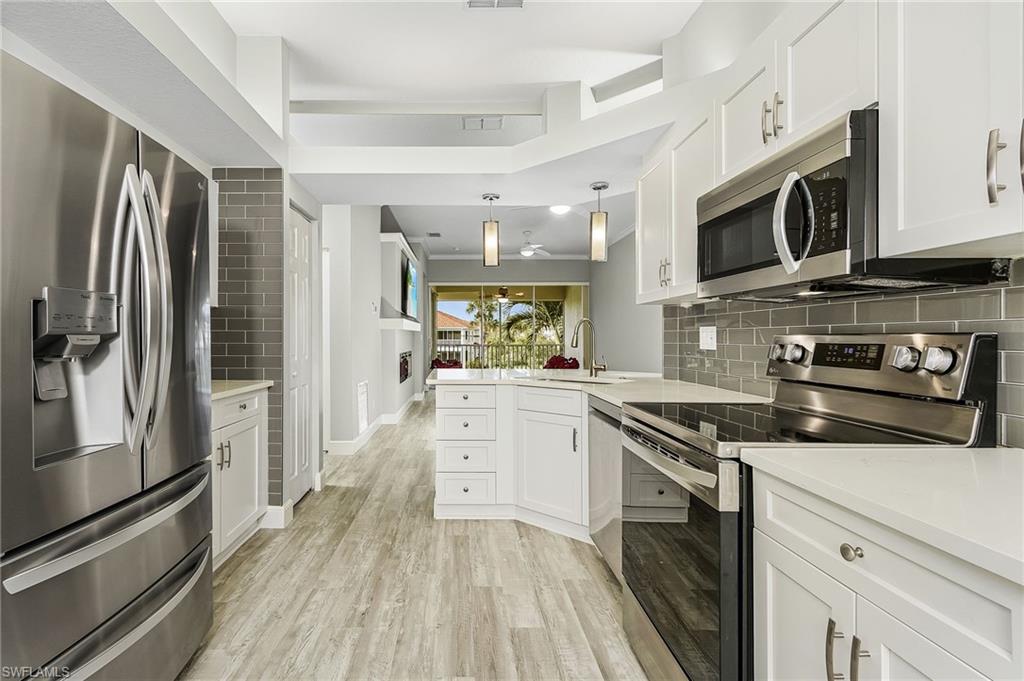 LIGHTHOUSE BAY - Residential