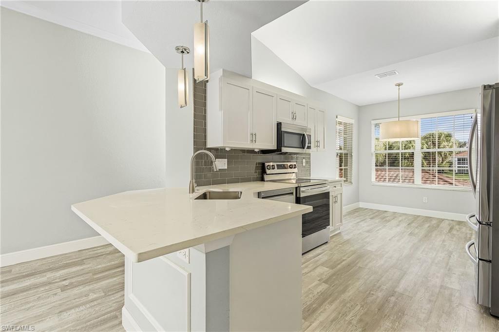 LIGHTHOUSE BAY - Residential