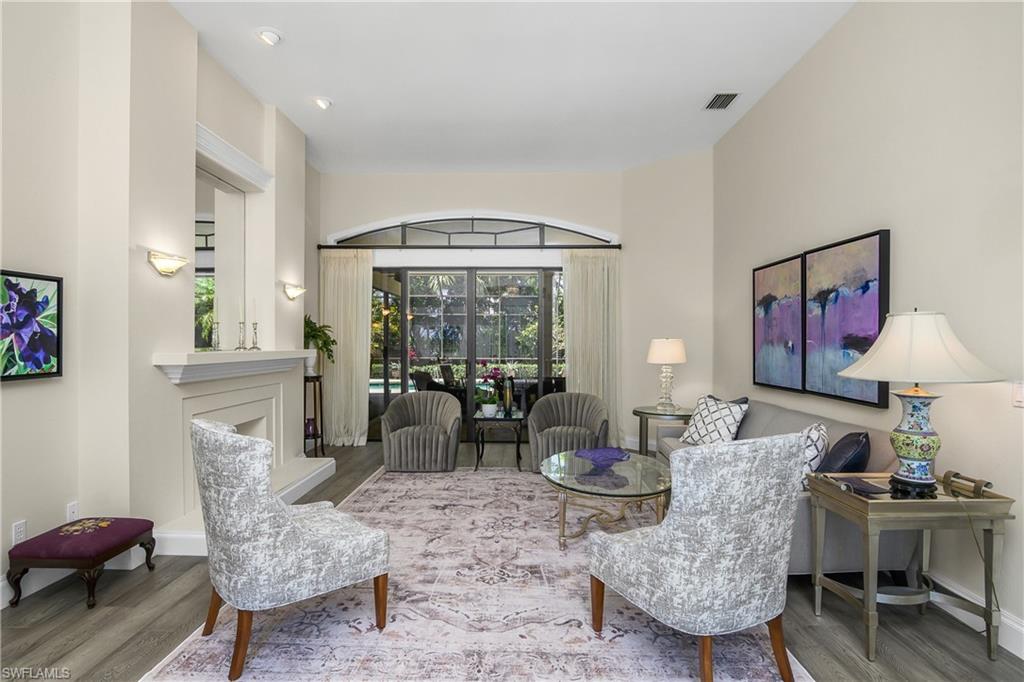 RIVERWALK - Residential