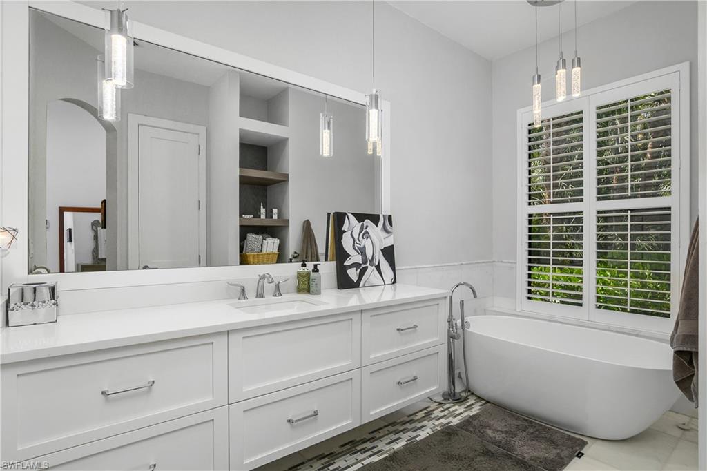 RIVERWALK - Residential