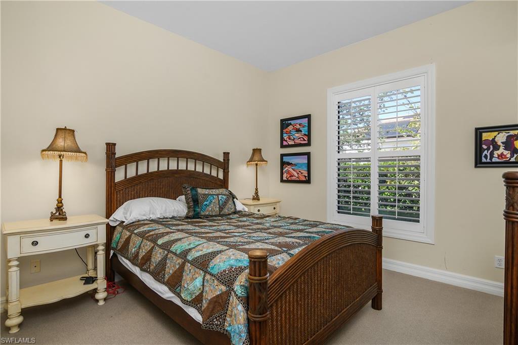 RIVERWALK - Residential