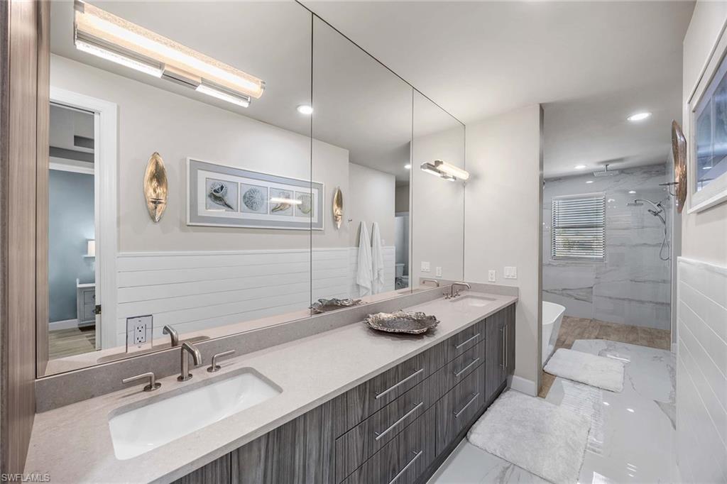 VANDERBILT BEACHCOMBER - Residential Lease