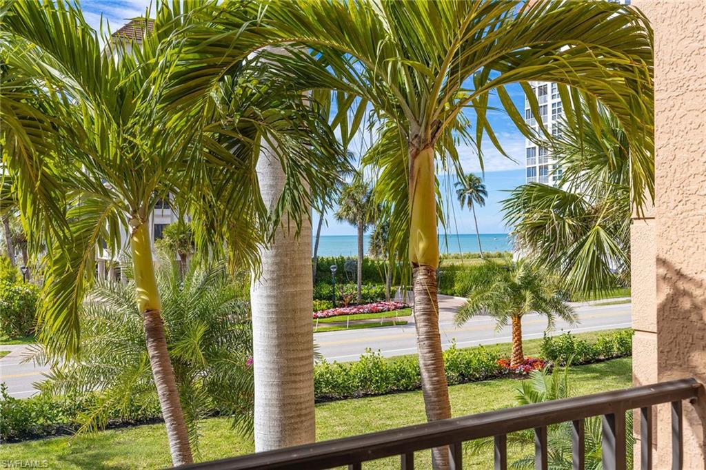 VANDERBILT BEACHCOMBER - Residential Lease