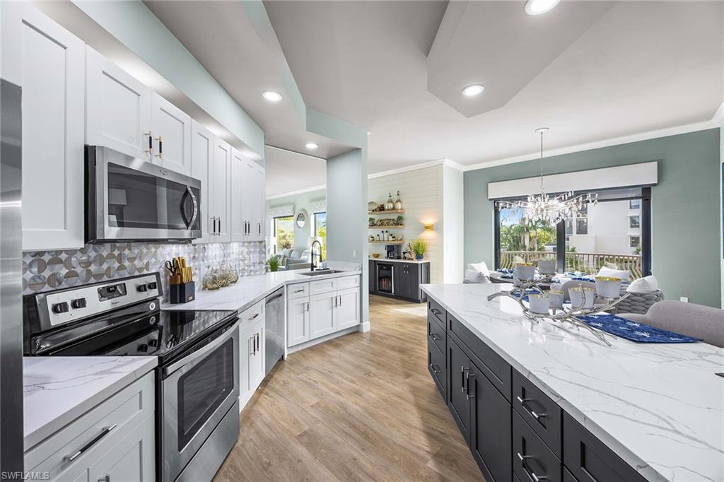 VANDERBILT BEACHCOMBER - Residential Lease