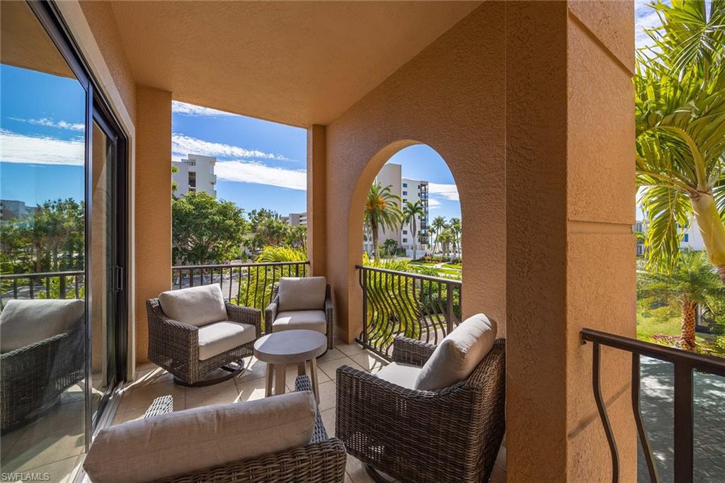 VANDERBILT BEACHCOMBER - Residential Lease