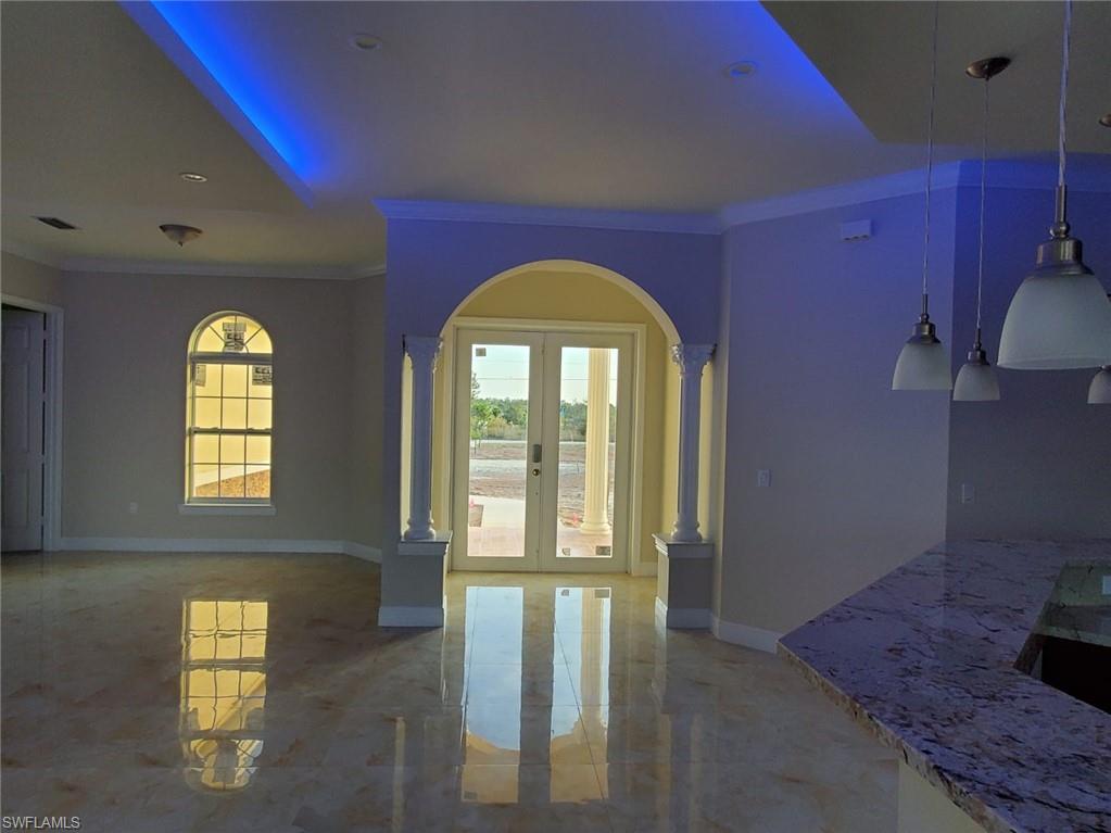 GOLDEN GATE ESTATES - Residential