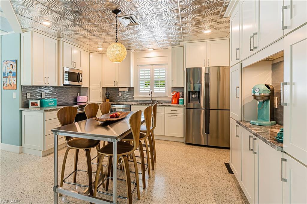 MARCO ISLAND - Residential