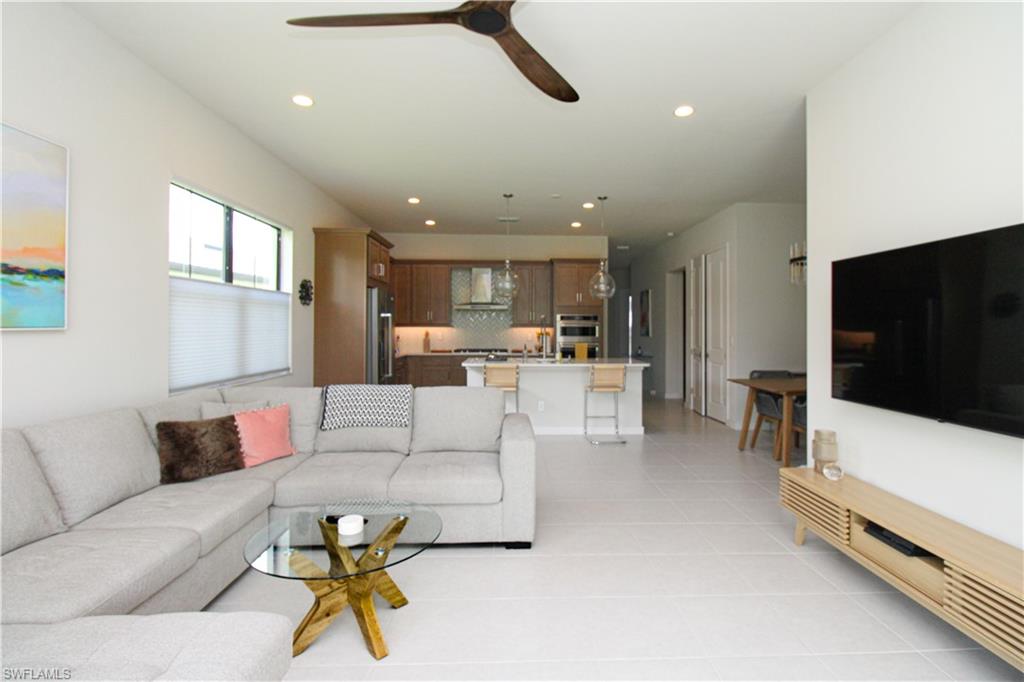 ABACO POINTE - Residential Lease