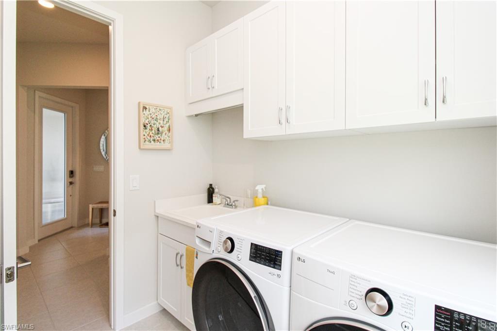 ABACO POINTE - Residential Lease