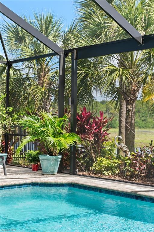 HAMPTON LAKES - Residential