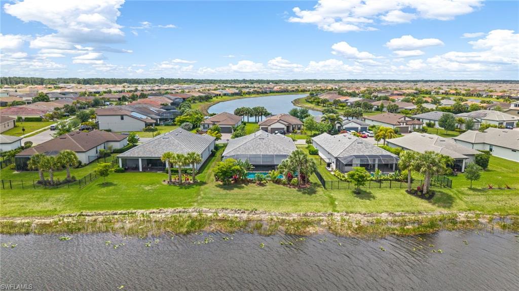 HAMPTON LAKES - Residential