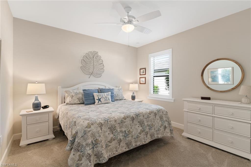 HAMPTON LAKES - Residential