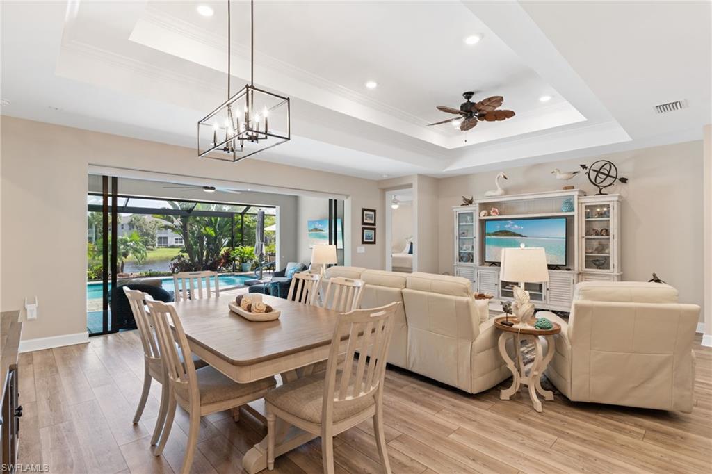 HAMPTON LAKES - Residential