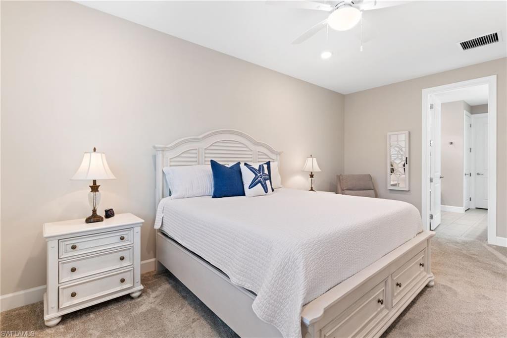 HAMPTON LAKES - Residential