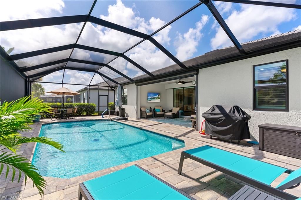 HAMPTON LAKES - Residential