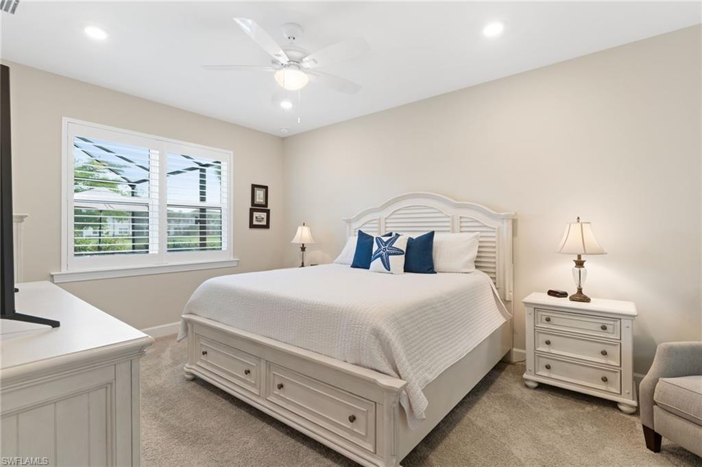 HAMPTON LAKES - Residential