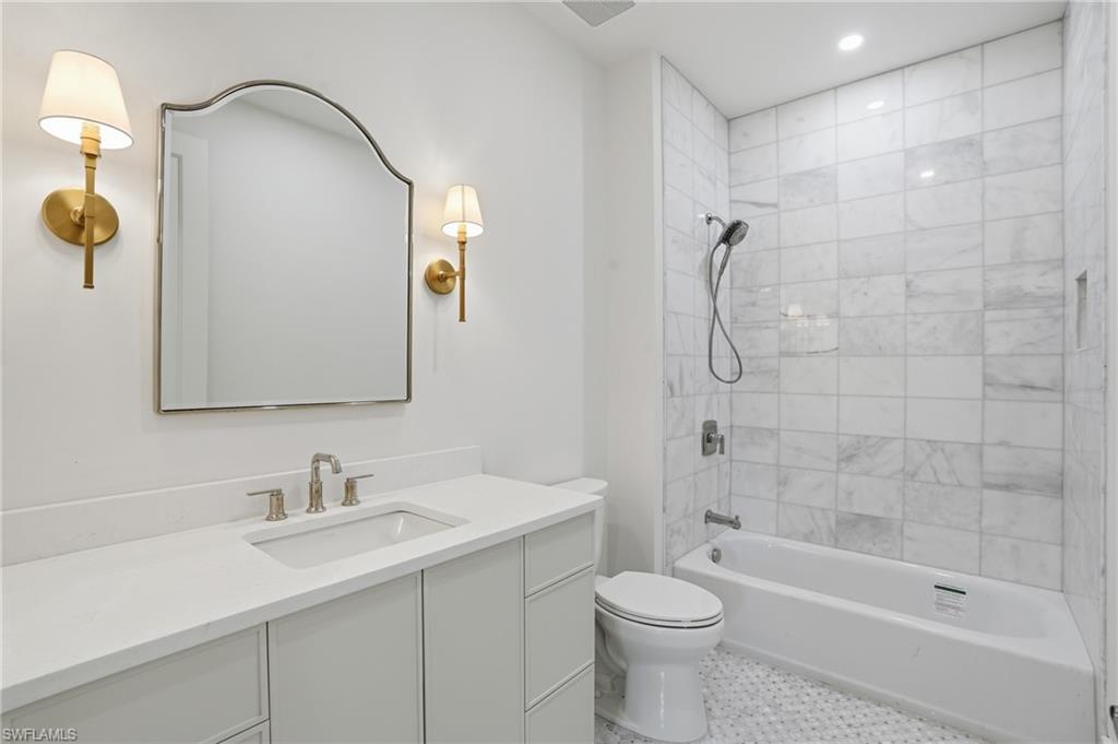 LAKE PARK - Residential