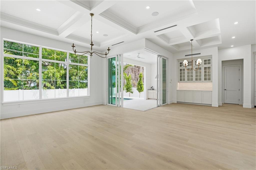 LAKE PARK - Residential