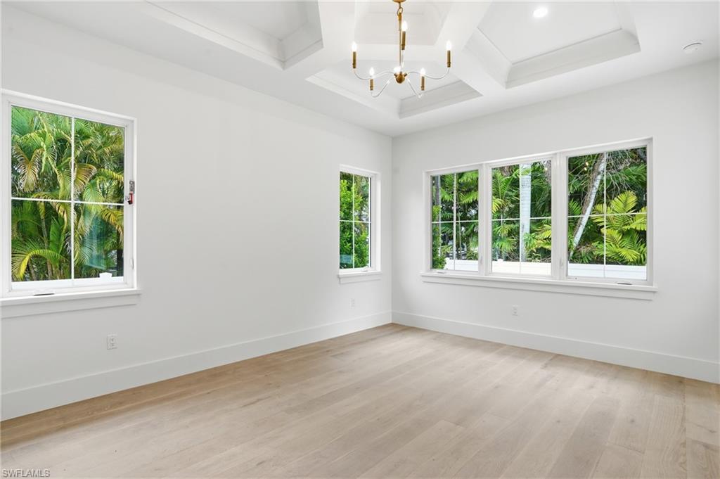 LAKE PARK - Residential