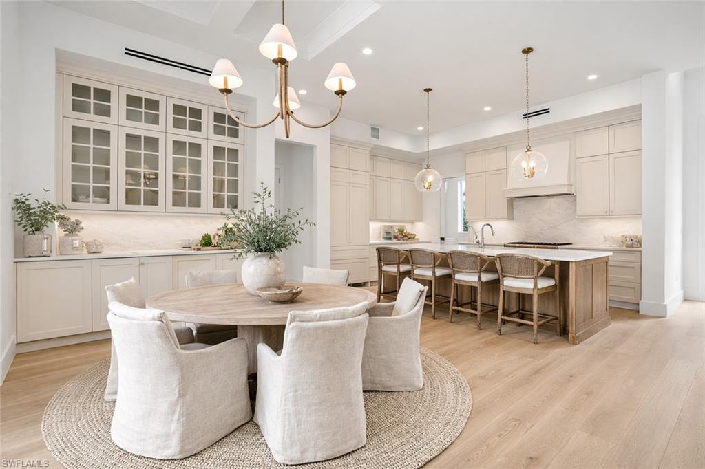 LAKE PARK - Residential