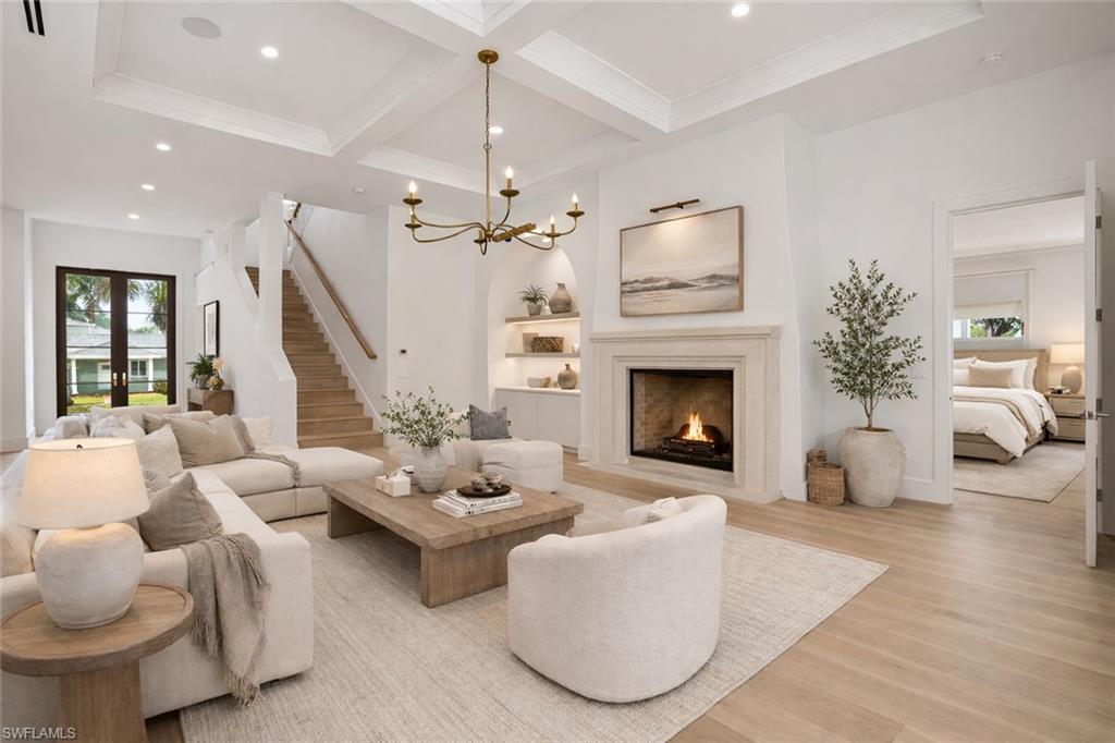 LAKE PARK - Residential