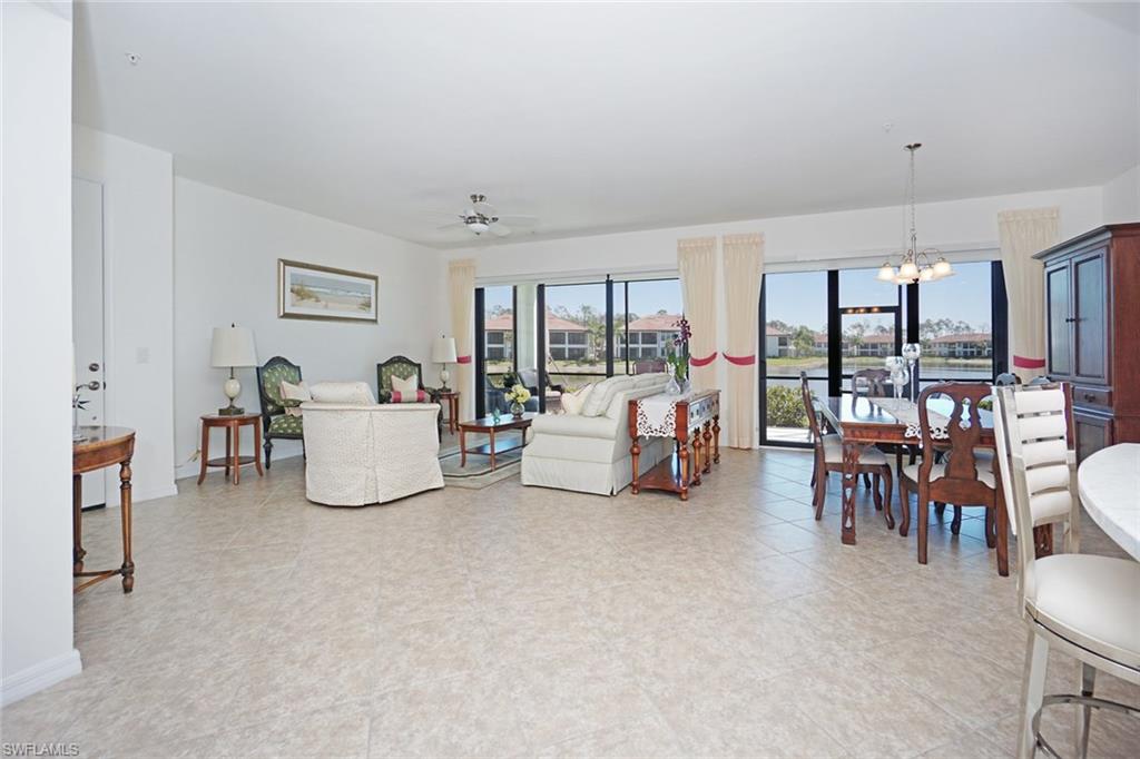 CARRIAGE HOMES AT LIVINGSTON LAKES - Residential